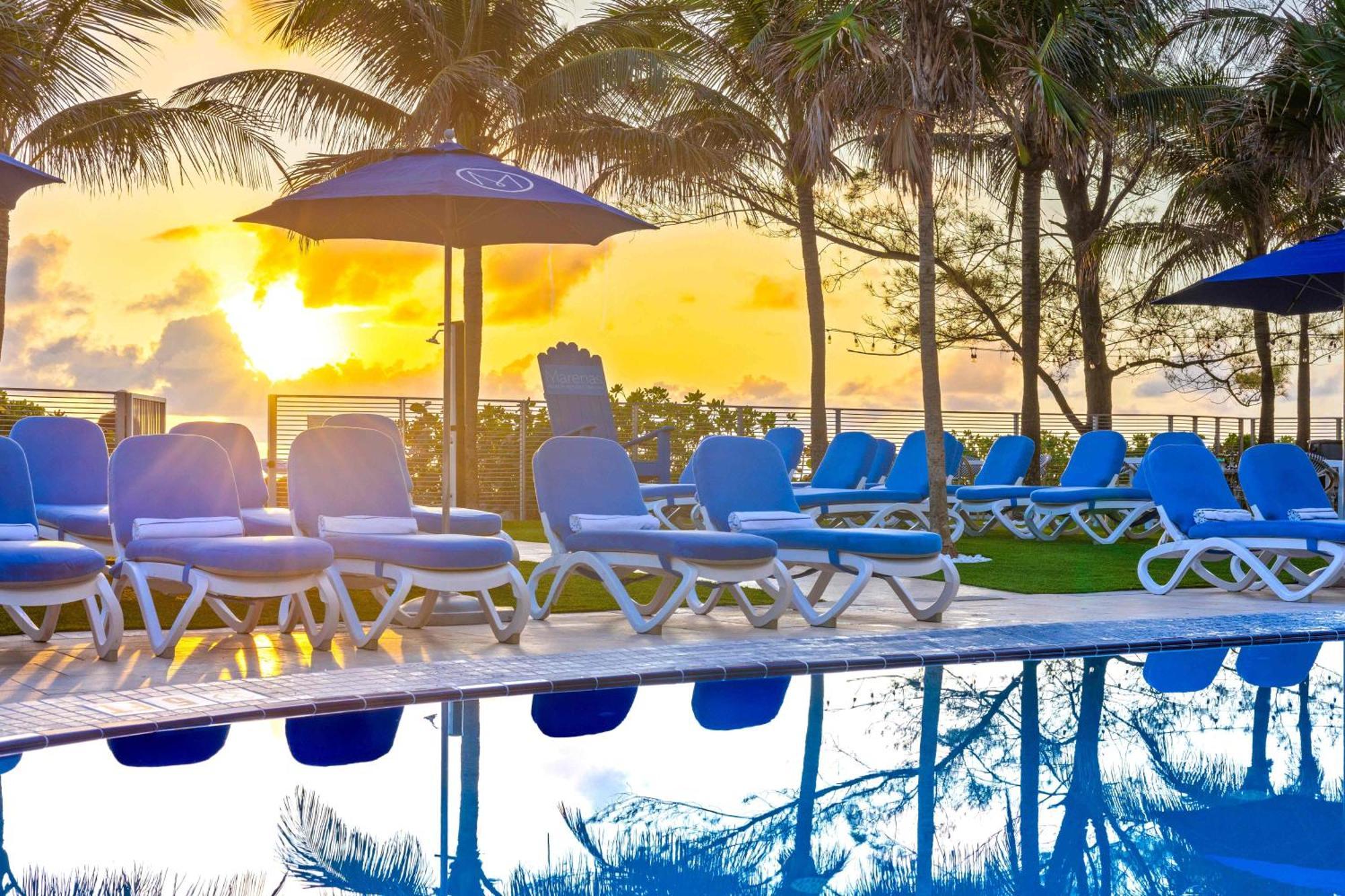 Marenas Beach Resort ซันนีไอลส์บีช ภายนอก รูปภาพ