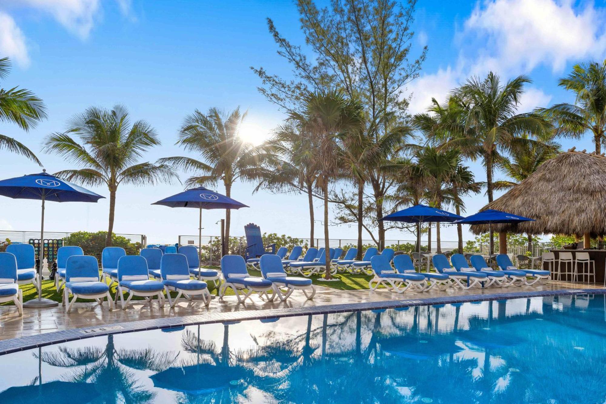 Marenas Beach Resort ซันนีไอลส์บีช ภายนอก รูปภาพ